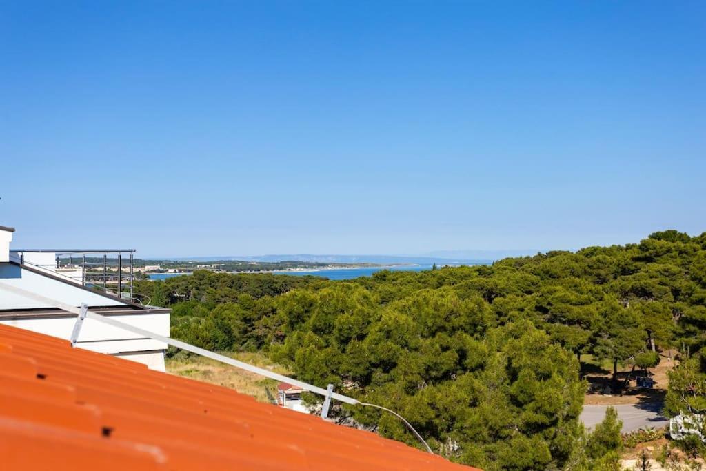 Apartments Punta Premantura Exterior photo